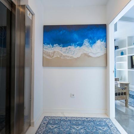 The Clock House Luxury Urban Suites Málaga Esterno foto